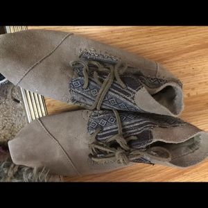 Size 5 Toms